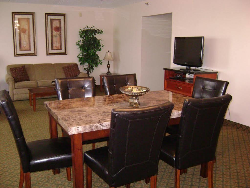 Delta Hotels By Marriott Muskegon Convention Center Quarto foto